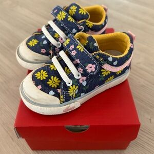 Kristin sneaker in denim floral